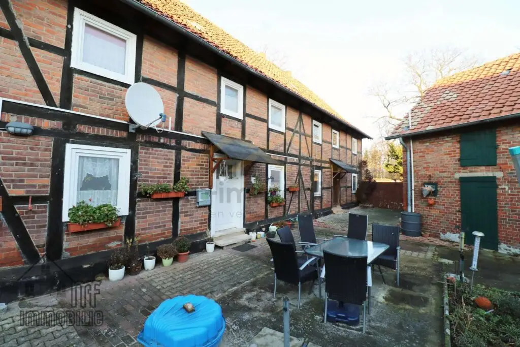 18991232-2887-4B43-A9C7-280706C14DAD